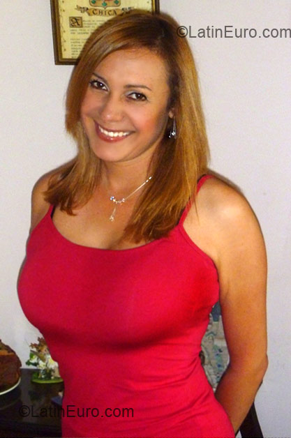 Date this fun Colombia girl Lina from Bogota CO3912