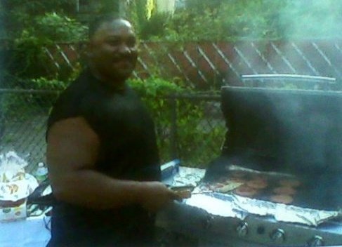 Date this athletic United States man Ralph m from brooklyn US5944