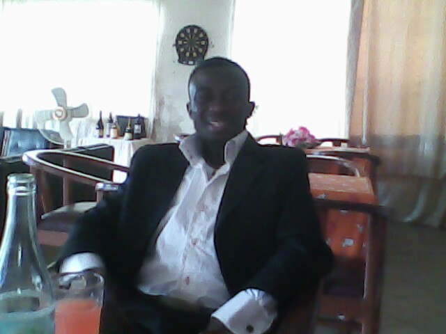 Date this young Cameroon man Lariosenores from Buea CM78