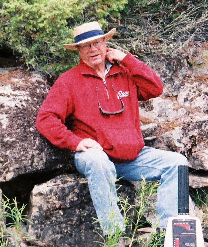 Date this happy Canada man Harold from Fort Frances KY8