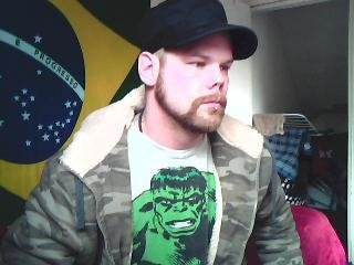 Date this georgeous Brazil man Phumas from Santos BR3225