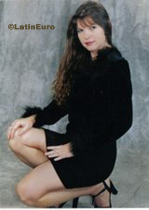 Date this attractive Brazil girl Marileide from Campo Grande BR3233