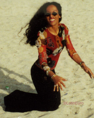 Date this good-looking Brazil girl Rute Helena from Goianio BR3272