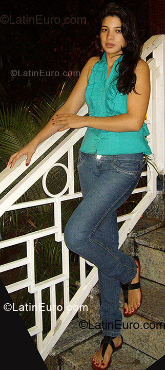 Date this pretty Brazil girl Maria Marta from Cambe BR6201