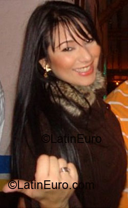 Date this gorgeous Colombia girl Pelinegra from Medellin CO4925