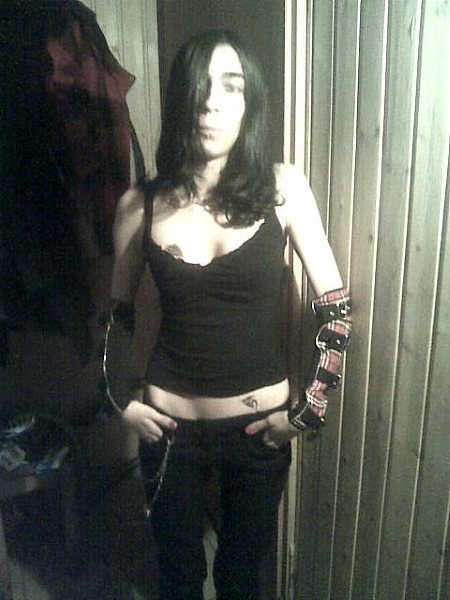 Date this foxy Switzerland girl Rdarkrose from Vevey CH55