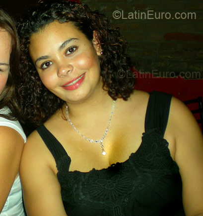 Date this athletic Colombia girl Mariam from Bogota CO4574
