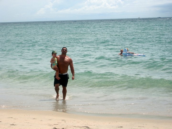 Date this happy United States man Crown33462 from Wellington US6686