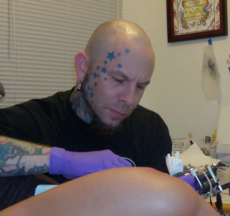 Date this foxy United States man Ghostattooz from Hawley US6741