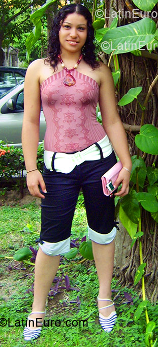 Date this good-looking Mexico girl Ana Laura from Monterrey MX173