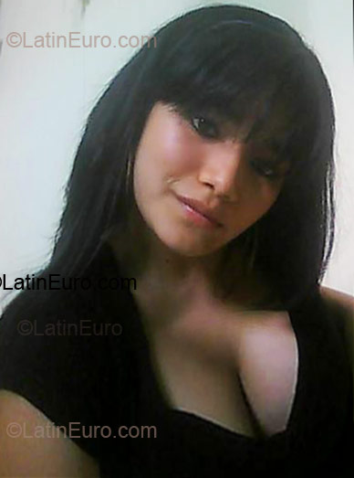 Date this delightful Ecuador girl Karol Denisse from Guayaquil EC19