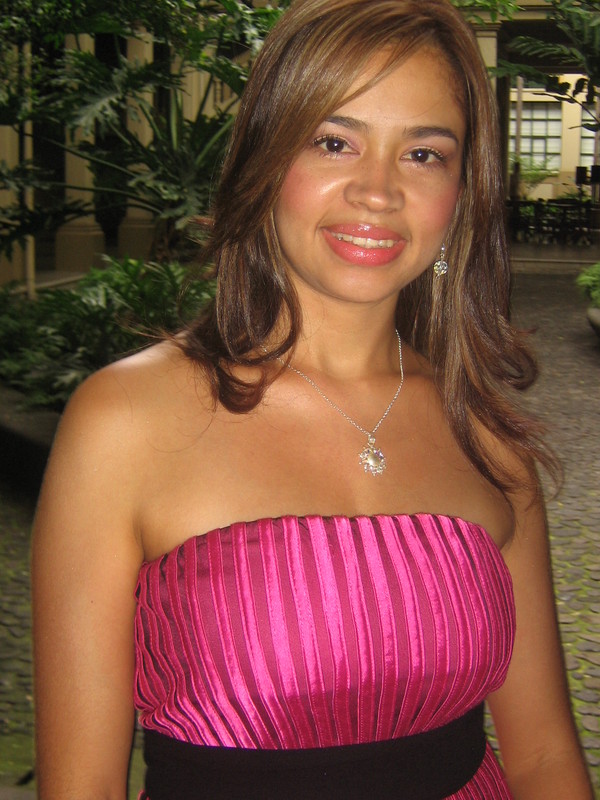 Date this hard body Colombia girl Rosa from Medellin CO4725