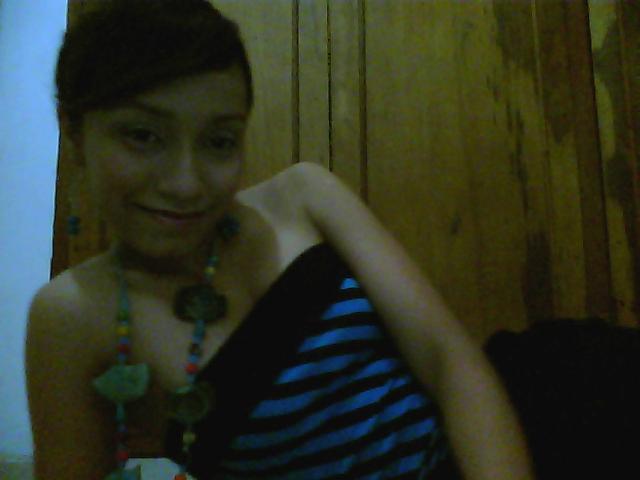 Date this hard body Colombia girl Ecba from Cartagena CO4758
