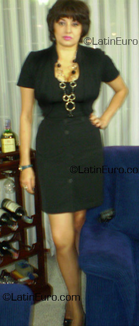 Date this delightful Colombia girl Luz Stella from Bogota CO4797