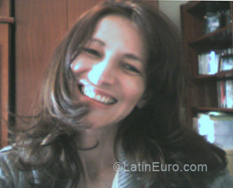 Date this cute Brazil girl Ana from Curitiba BR3433