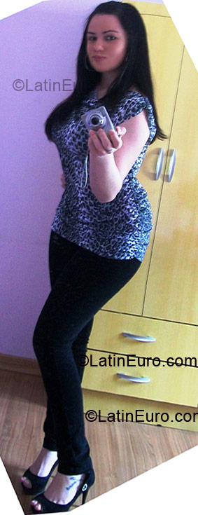 Date this attractive Brazil girl Francielle from Passo Fundo BR3472