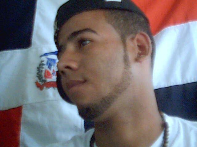 Date this foxy Dominican Republic man Yefry from San Cristobal DO5063