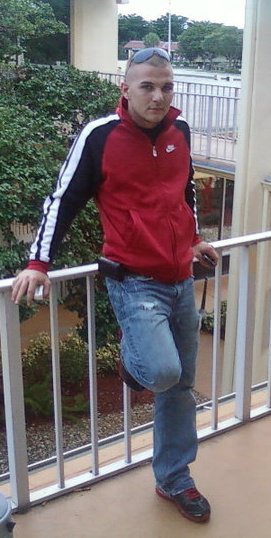 Date this good-looking United States man Brandon from Miami US7381