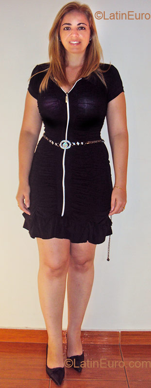 Date this young Brazil girl Ana Amelia from Avare BR3579