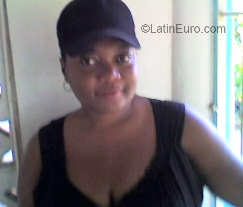 Date this hot Jamaica girl Yvonnejm from Portmore JM111