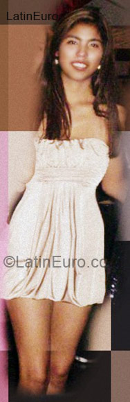 Date this sensual Peru girl Estefany from Lima PE328