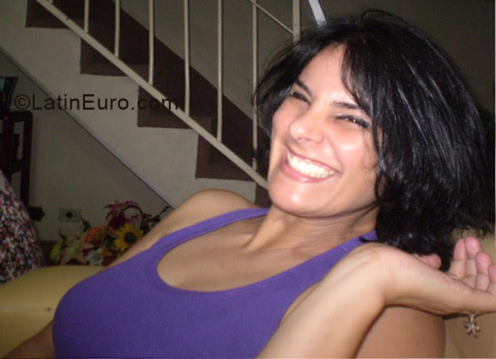 Date this hard body Brazil girl Regiane from Rio De Janeiro BR3635