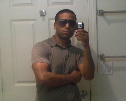 Date this passionate United States man Tavo from Stamford US7722