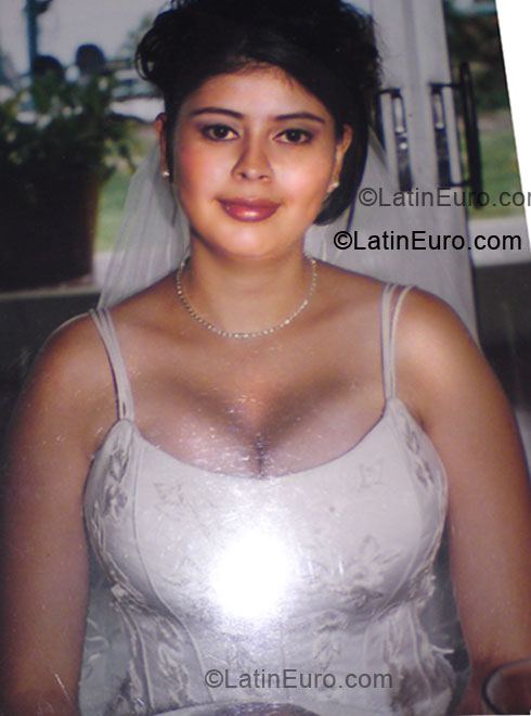Date this hard body Honduras girl Blanca from Tegucigalpa HN235