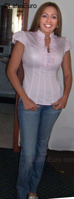 Date this delightful Colombia girl Sandra Patricia from Bogota CO5307