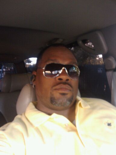 Date this funny United States man Tbone from Monhans US7861