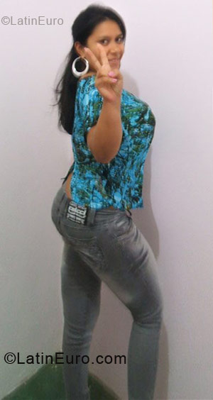 Date this lovely Brazil girl Cristiane from Marilia BR3880