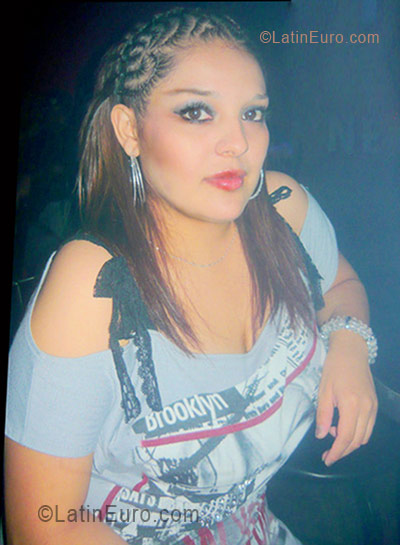 Date this fun Mexico girl Veronica from Monterrey MX244