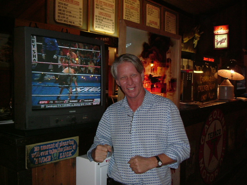 Date this attractive United States man R. Scott from Naples US8013