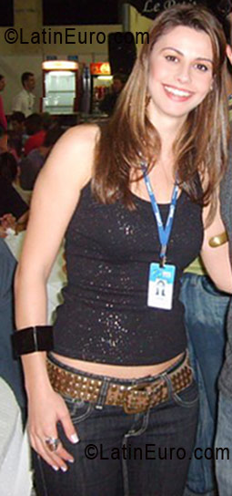 Date this good-looking Brazil girl Elaine Cristina from Santa Cruz Do Rio Pardo BR3929