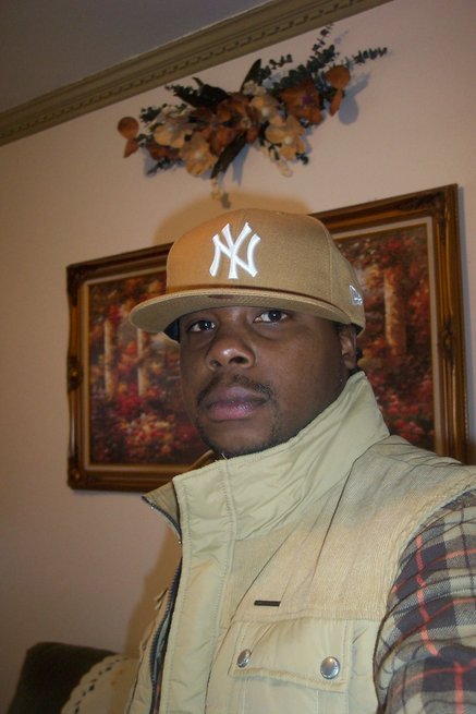 Date this happy United States man ThicK_load from Brooklyn US8115