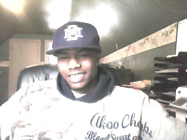 Date this athletic United States man READI from Milwaukee US8147