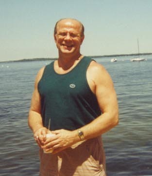 Date this fun United States man Stephen from Madison US8159