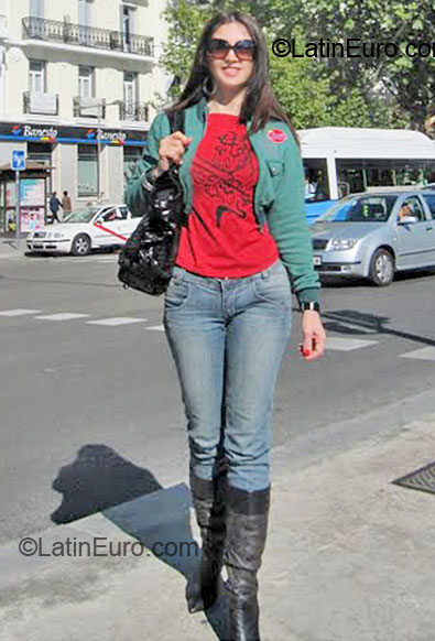 Date this charming Brazil girl Sara from Rio Do Sul BR4018