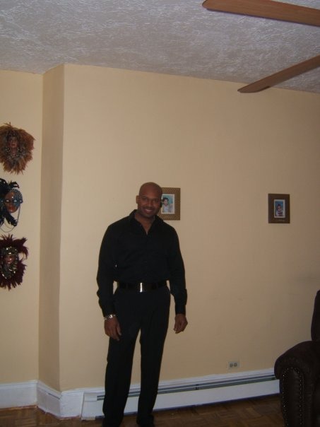 Date this hard body United States man JAR from Boston US8211