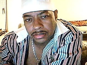 Date this nice looking United States man Andre from Atlanta US8223