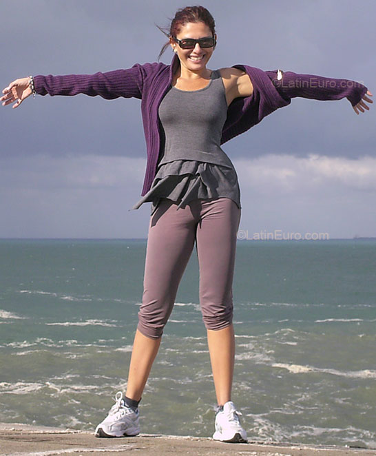 Date this hard body Brazil girl Jacinta from Fortaleza BR6359