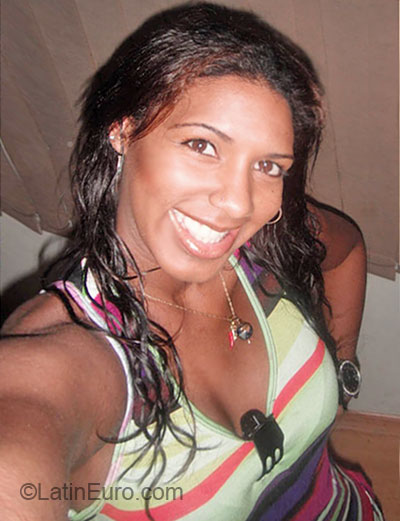 Date this georgeous Brazil girl Venere from rio de janeiro BR4029