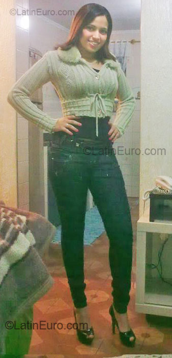 Date this hot Brazil girl Francieli from Sao Bernardo Do Campo BR4049