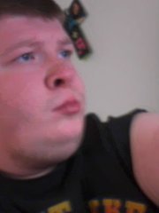 Date this gorgeous United States man Aaron from Council Bluffs US8300