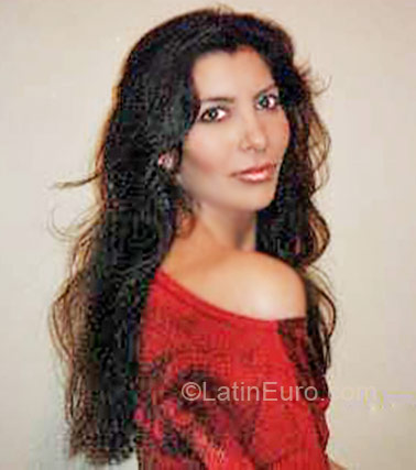 Date this beautiful Brazil girl Mila from Belo Horizonte BR4162