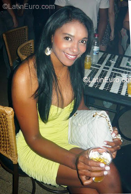 Date this athletic Brazil girl Elisangela from Barretos BR4212