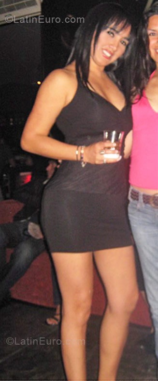 Date this young Peru girl Evelyn from Lima PE395