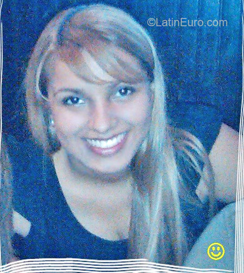Date this young Panama girl Leidy from Panama City PA47
