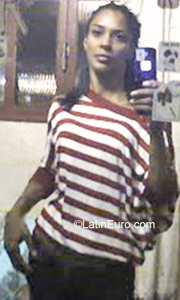 Date this charming Brazil girl Marcia Cristina from Macae BR4285