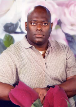 Date this hard body United States man BRION from Santa Babara US8563